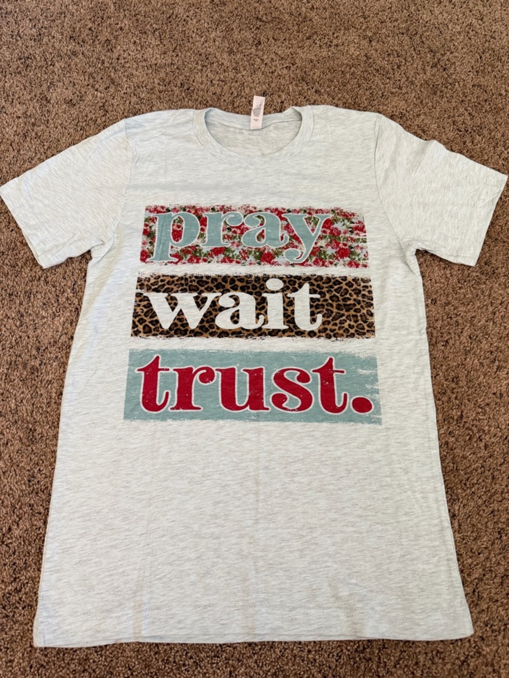 Pray Wait Trust Graphic Tee - Light Heather